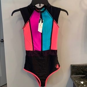 Bodyglove 1 piece swimsuit